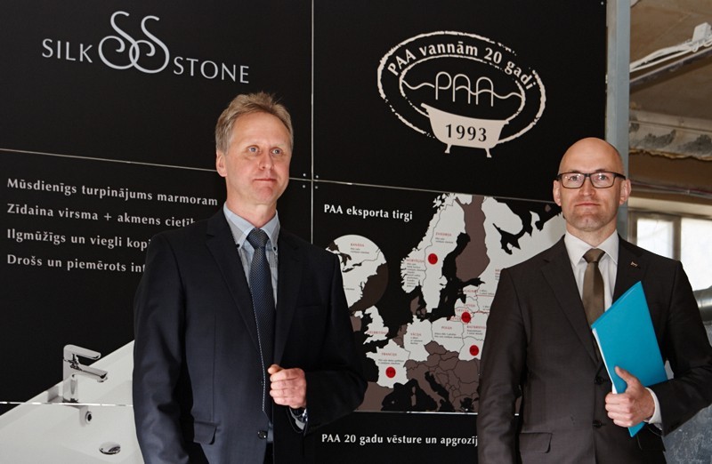 The presentation of SILKSTONE material in PAA factory was attended by Minister of Economics of Latvia, Mr. Daniels Pavluts The presentation of SILKSTONE material in PAA factory was attended by Minister of Economics of Latvia, Mr. Daniels Pavluts